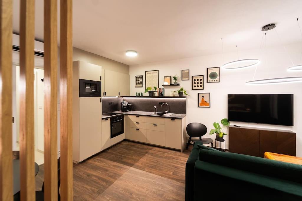 Green Garden Sauna Apartment Μπρνο Εξωτερικό φωτογραφία